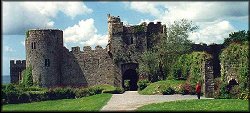 Manorbier Castle, 5m sdwestlich von Tenby, Pembrokeshire, SW-Wales 